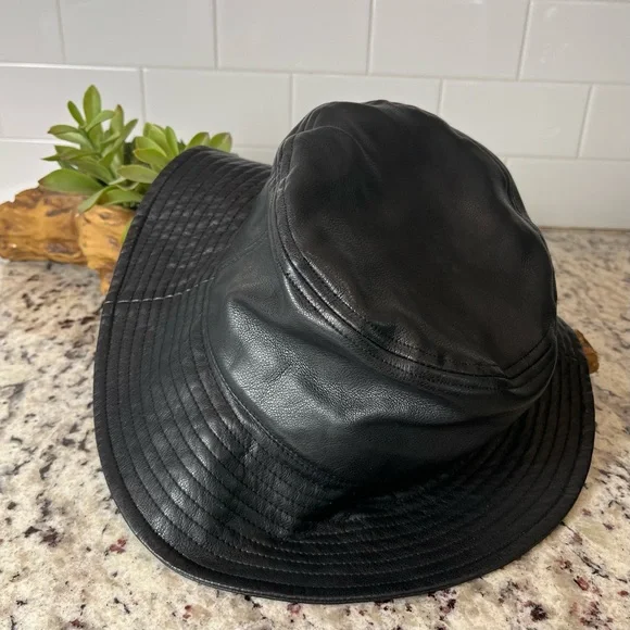 Abercrombie and Fitch Bucket Hat - Picture 5 of 7